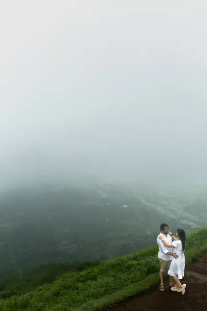 Matheran pre wedding photograph 2